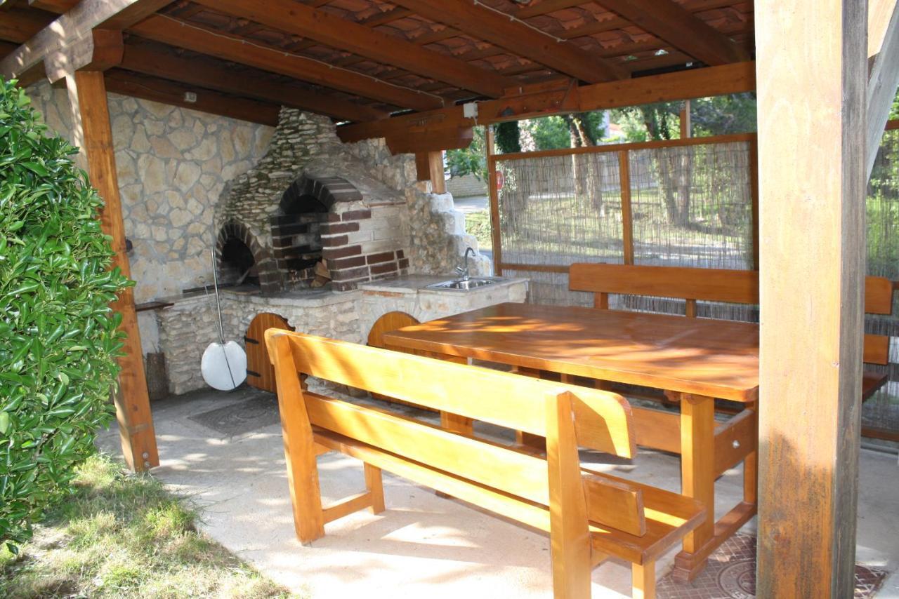 Holiday Home Radmila Premantura Εξωτερικό φωτογραφία
