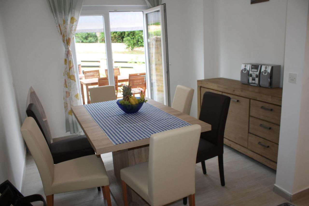 Holiday Home Radmila Premantura Εξωτερικό φωτογραφία