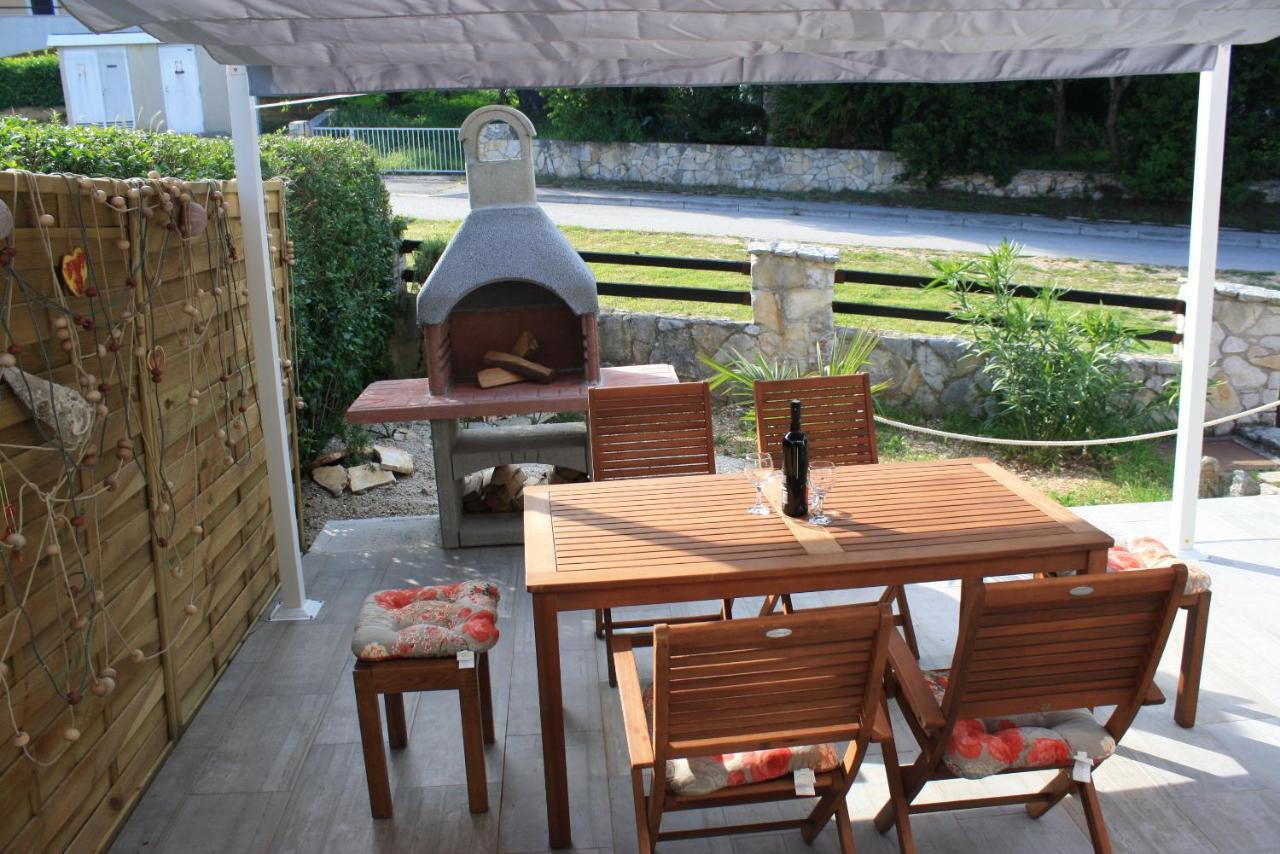 Holiday Home Radmila Premantura Εξωτερικό φωτογραφία