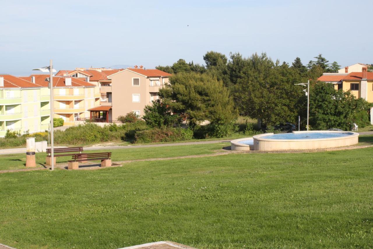 Holiday Home Radmila Premantura Εξωτερικό φωτογραφία