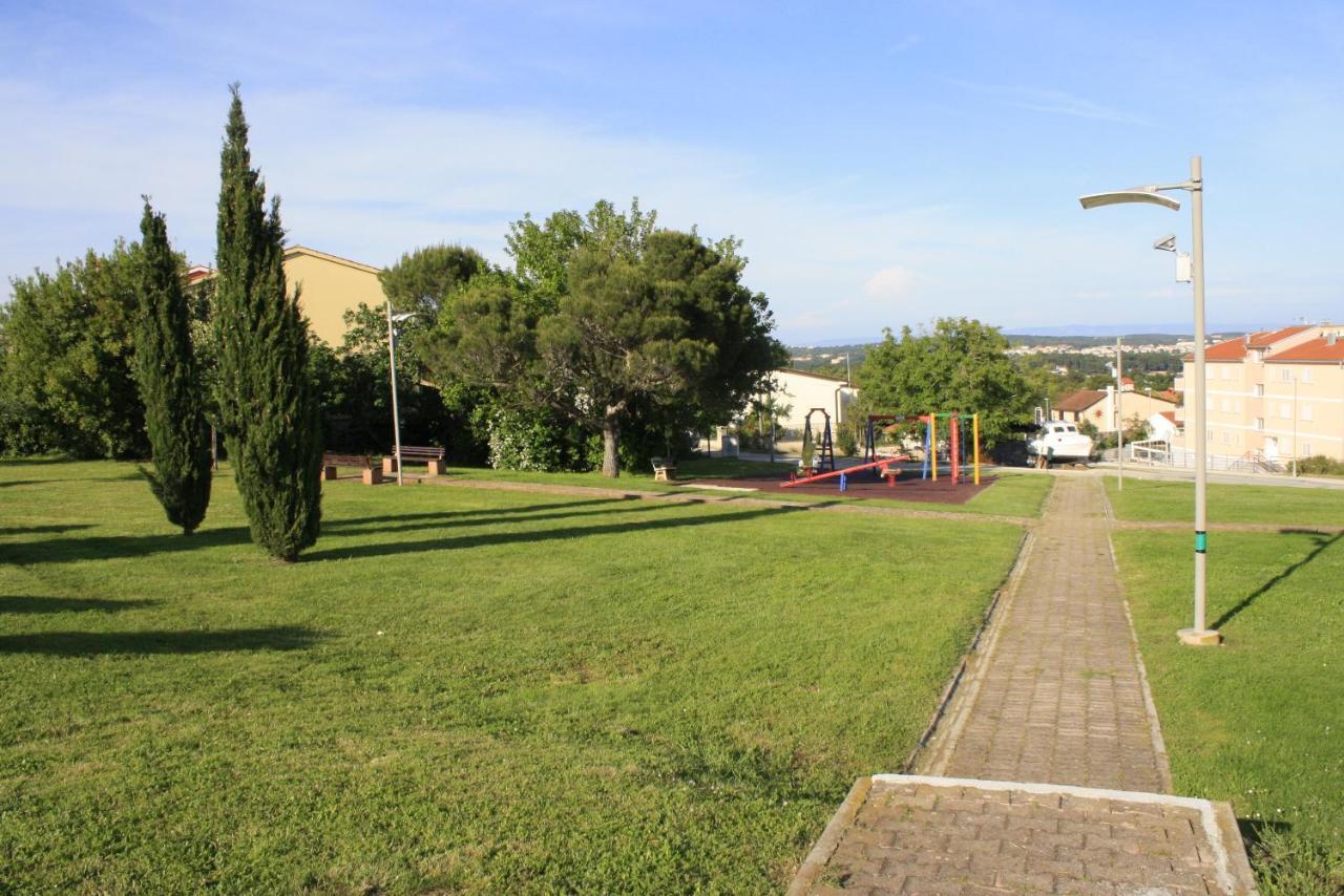 Holiday Home Radmila Premantura Εξωτερικό φωτογραφία
